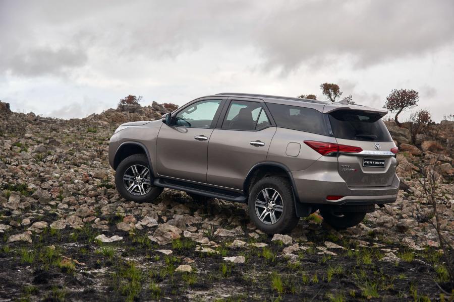  Toyota Fortuner (AN160) 2016 года  (ZA) (фото 40 из 40)